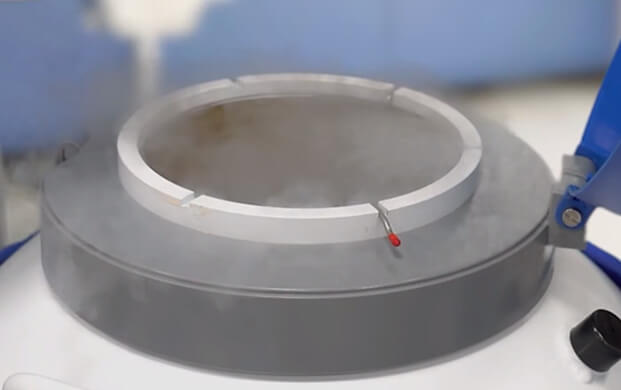 大口徑液氮生物容器做烙印合適嗎？